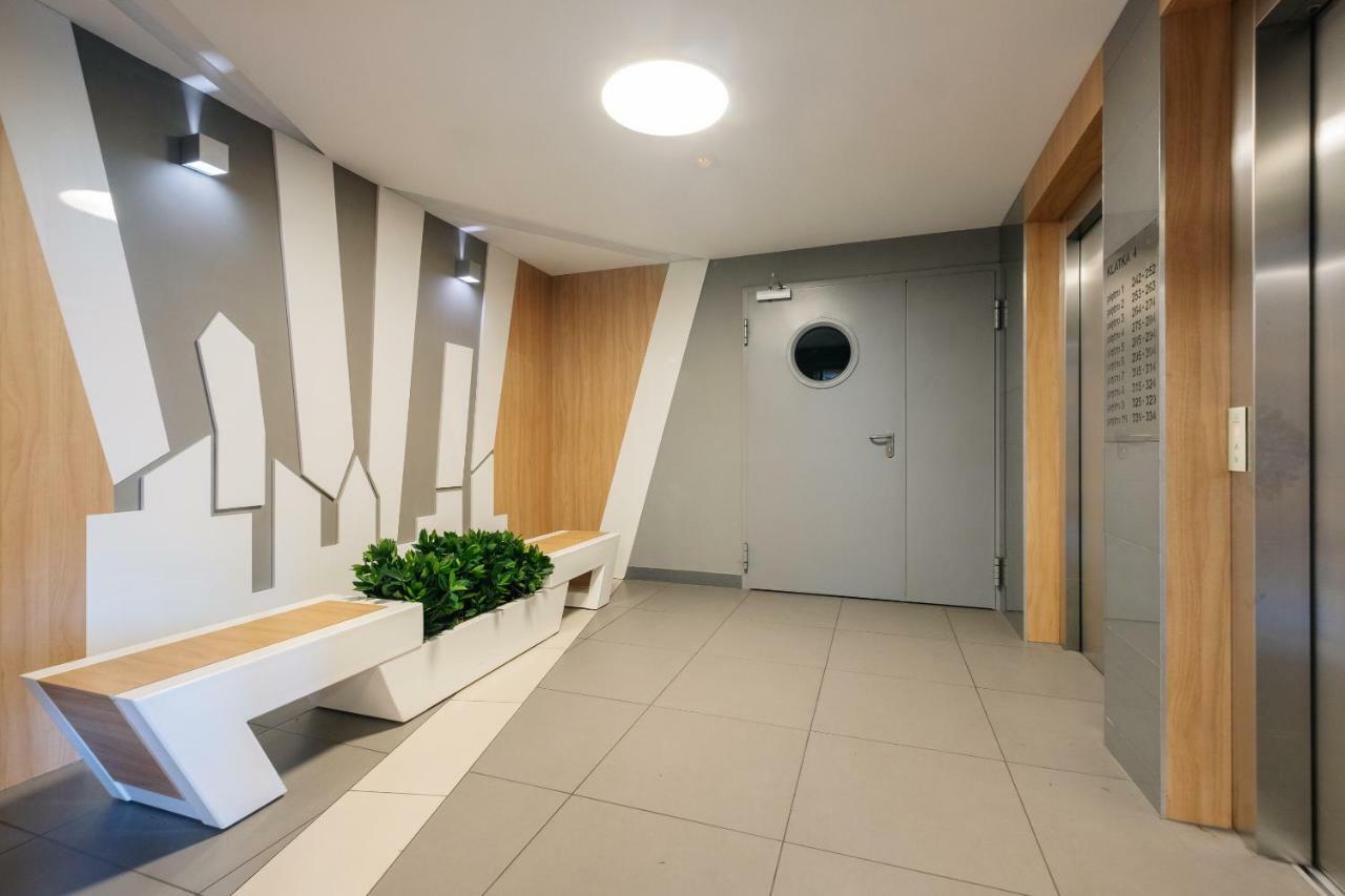 Stare Bielany 2-Bedroom Apartment ワルシャワ エクステリア 写真