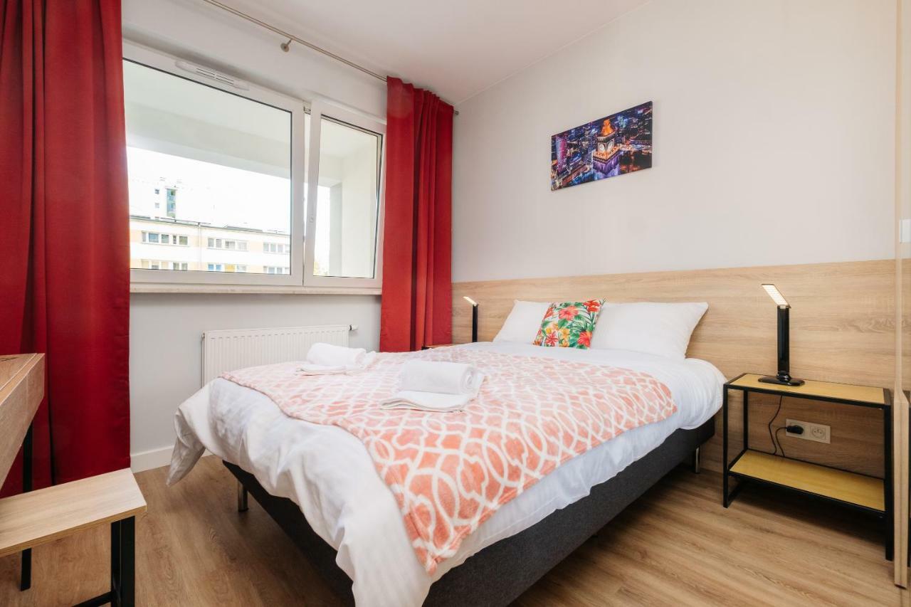 Stare Bielany 2-Bedroom Apartment ワルシャワ エクステリア 写真